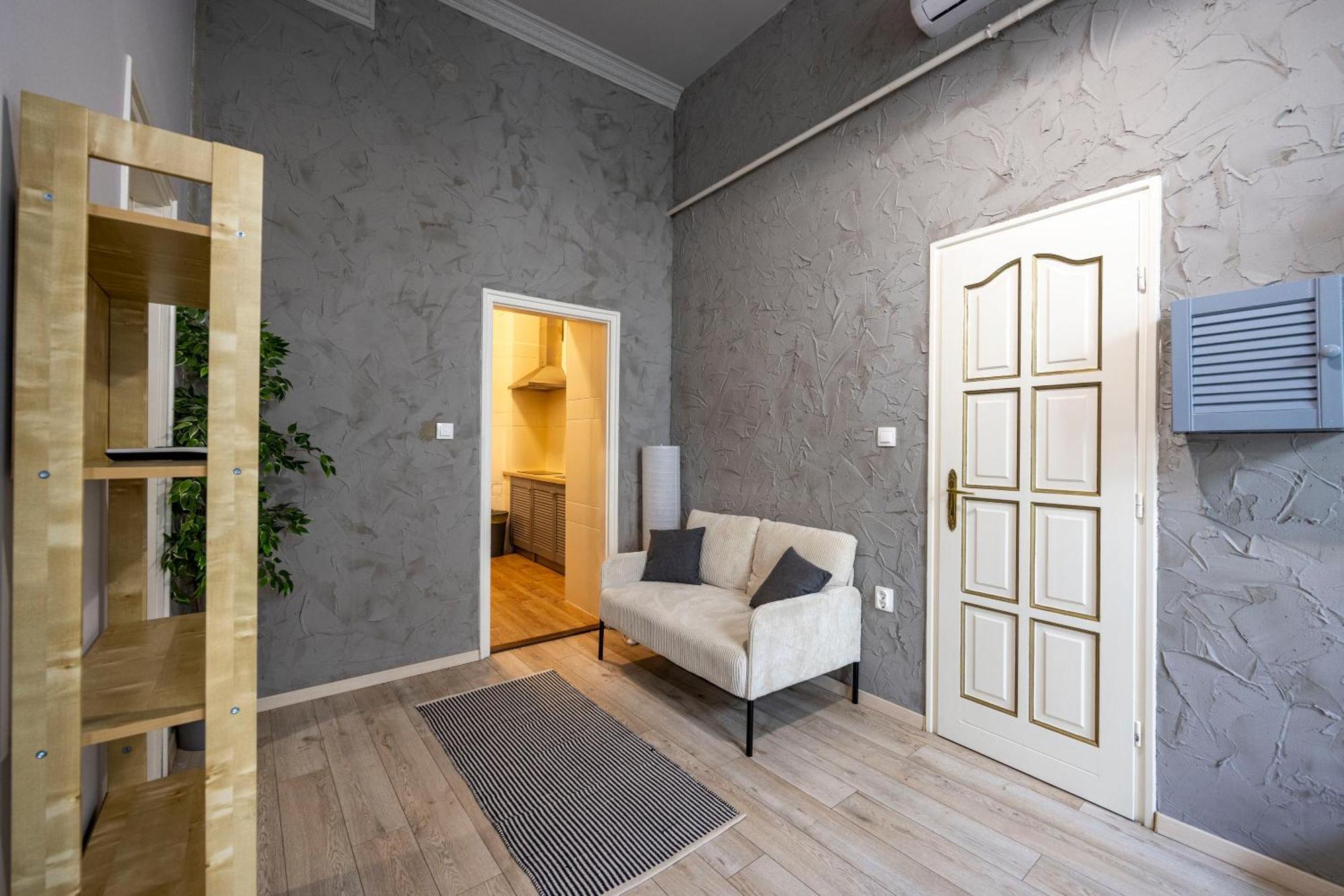 Hidden Gem With Terrace On The Andrassy Fashion Road Budapeste Exterior foto